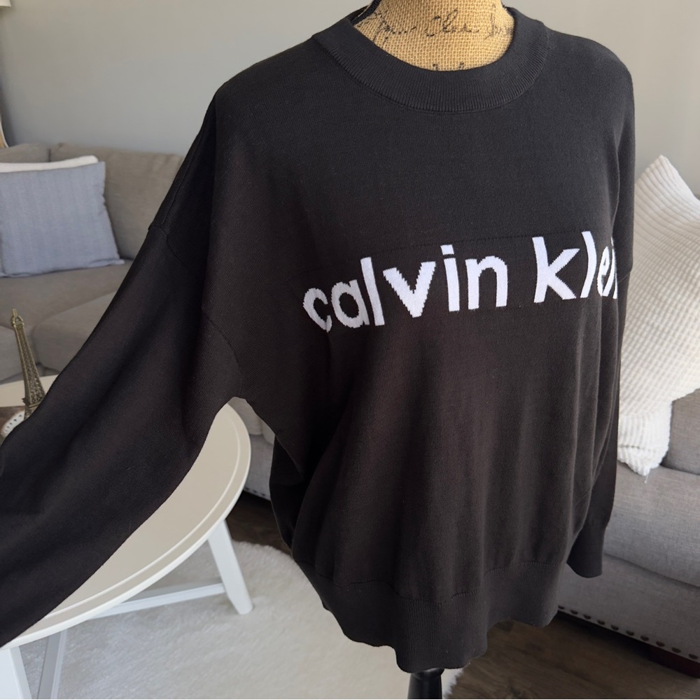 Calvin Klein Black Crewneck Sweater for Men - Picture 8 of 11